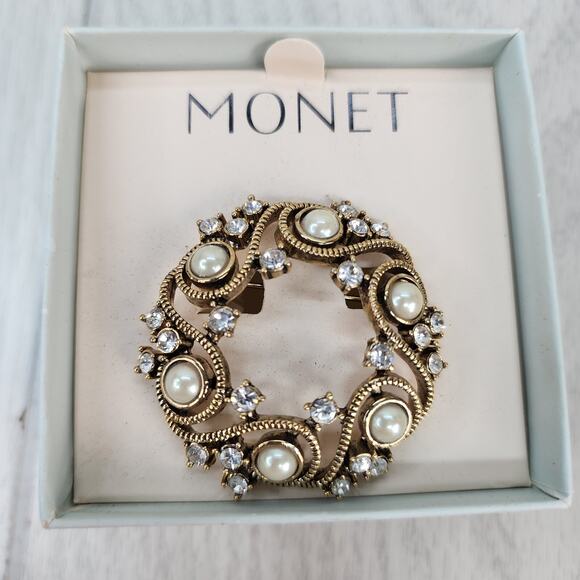 Monet Jewelry - Vintage MONET Wreath Brooch 1.5" Faux Pearl Rhinestone Swirl Gold Tone Signed Bo